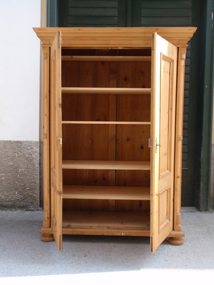 Kleiderschrank Landhaus