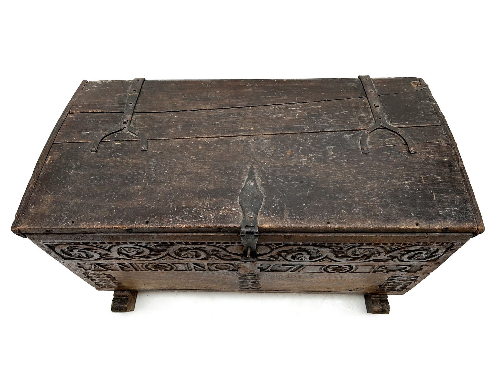 Antike Truhe Eiche massiv 18. Jhdt Eisenbeschläge