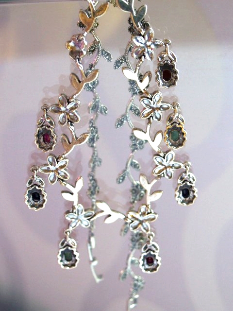 Rubine, Smaragde und tiefblaue Saphire Collier 925 Silber