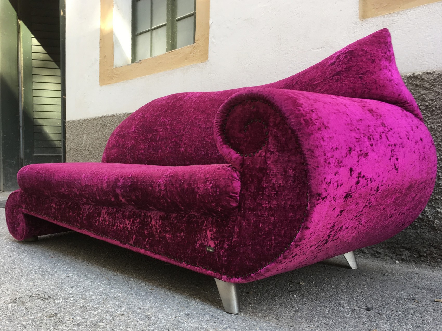 Bretz Recamiere lila Schrägfüße silber