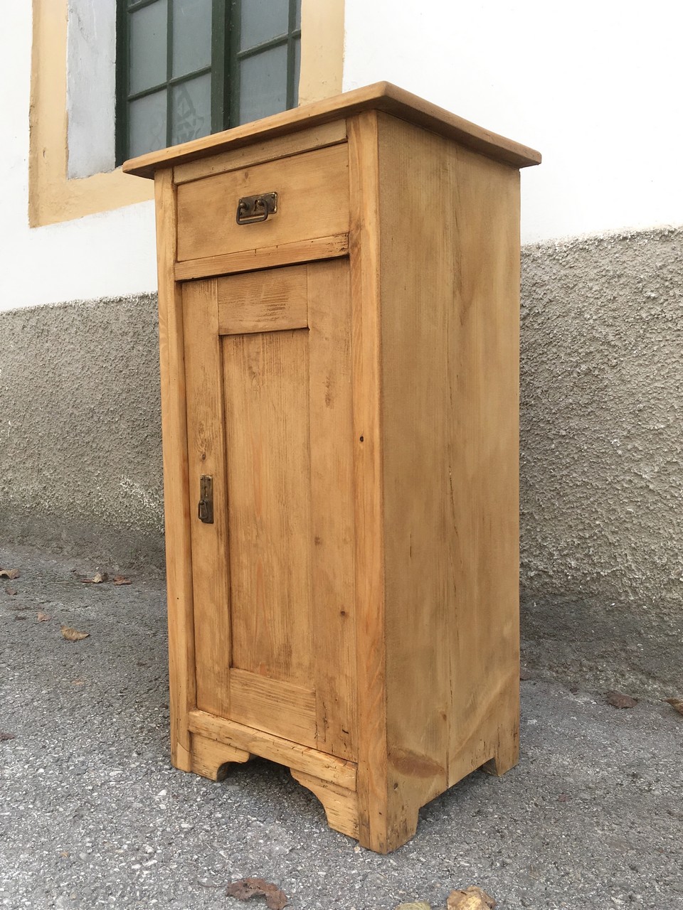 Weichholz Nachtschrank antik