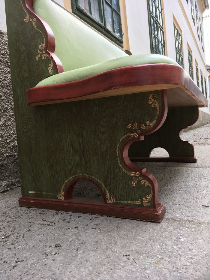 Sitzbank bemalt Voglauer