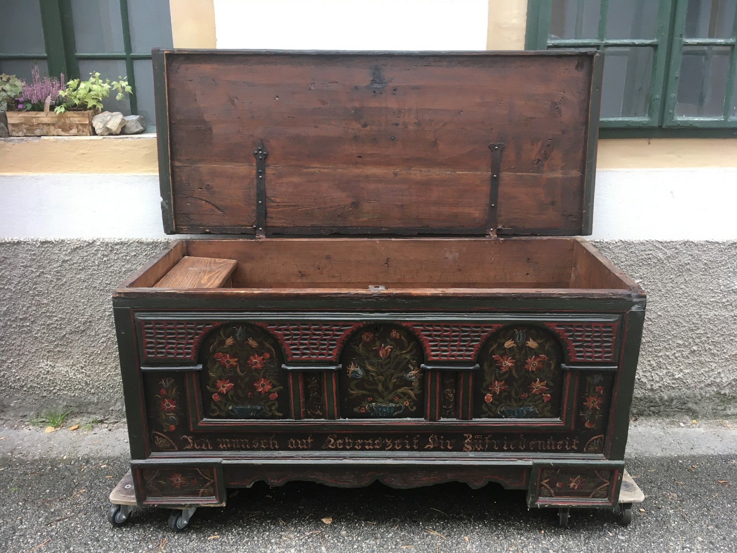 Bauerntruhe handbemalt Truhe provinziell antik 19. Jhdt. gross Weichholz massiv