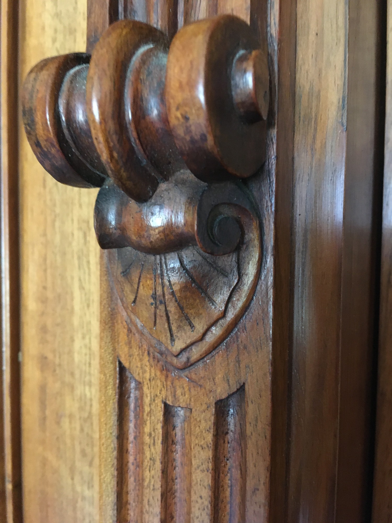 antiker Bücherschrank Vitrine Küchenschrank Nuss Historismus