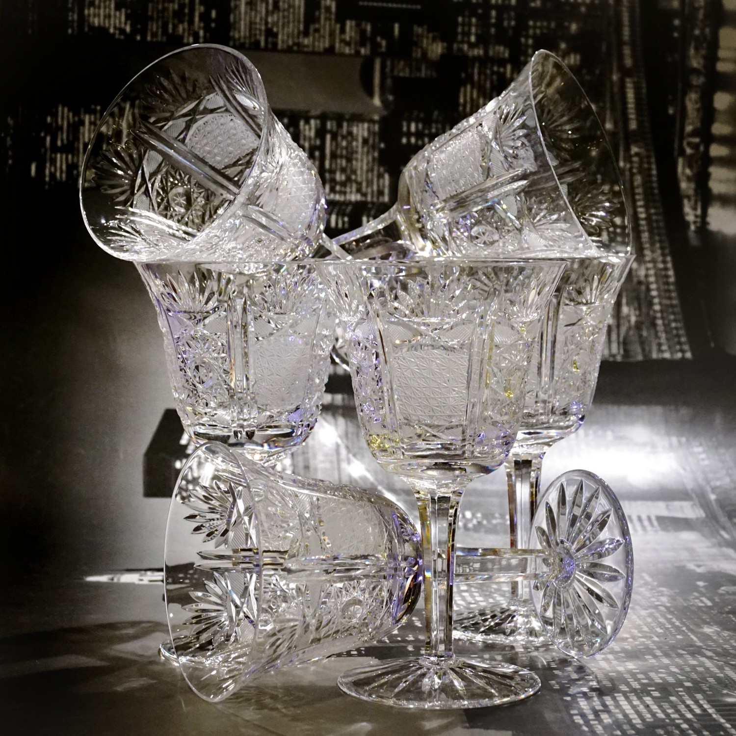 Bleikristall Burgunder Gläser Kristall Weißweingläser Kristallgläser *Traum* Weingläser Bleikristall Gläser aus Omas Vitrine