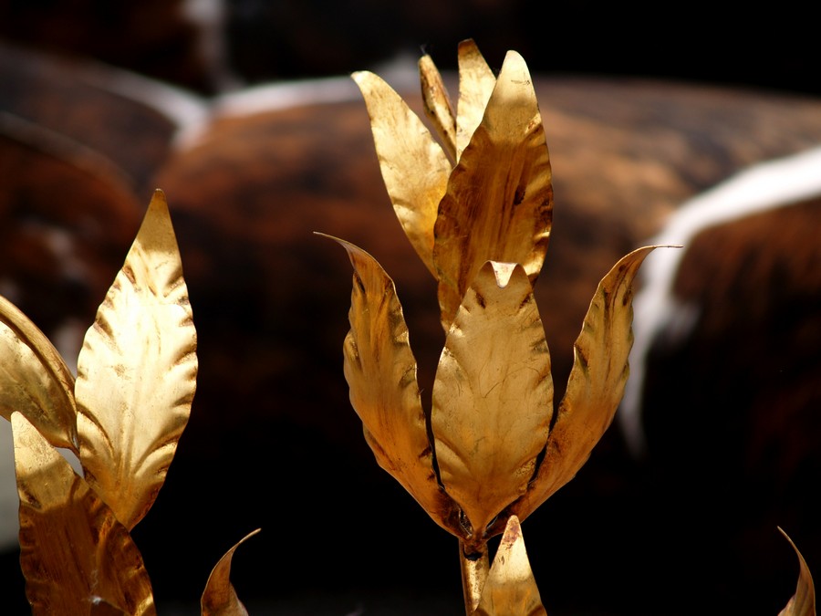 Vintage Wandlampe antik goldener Baum mit Blätter