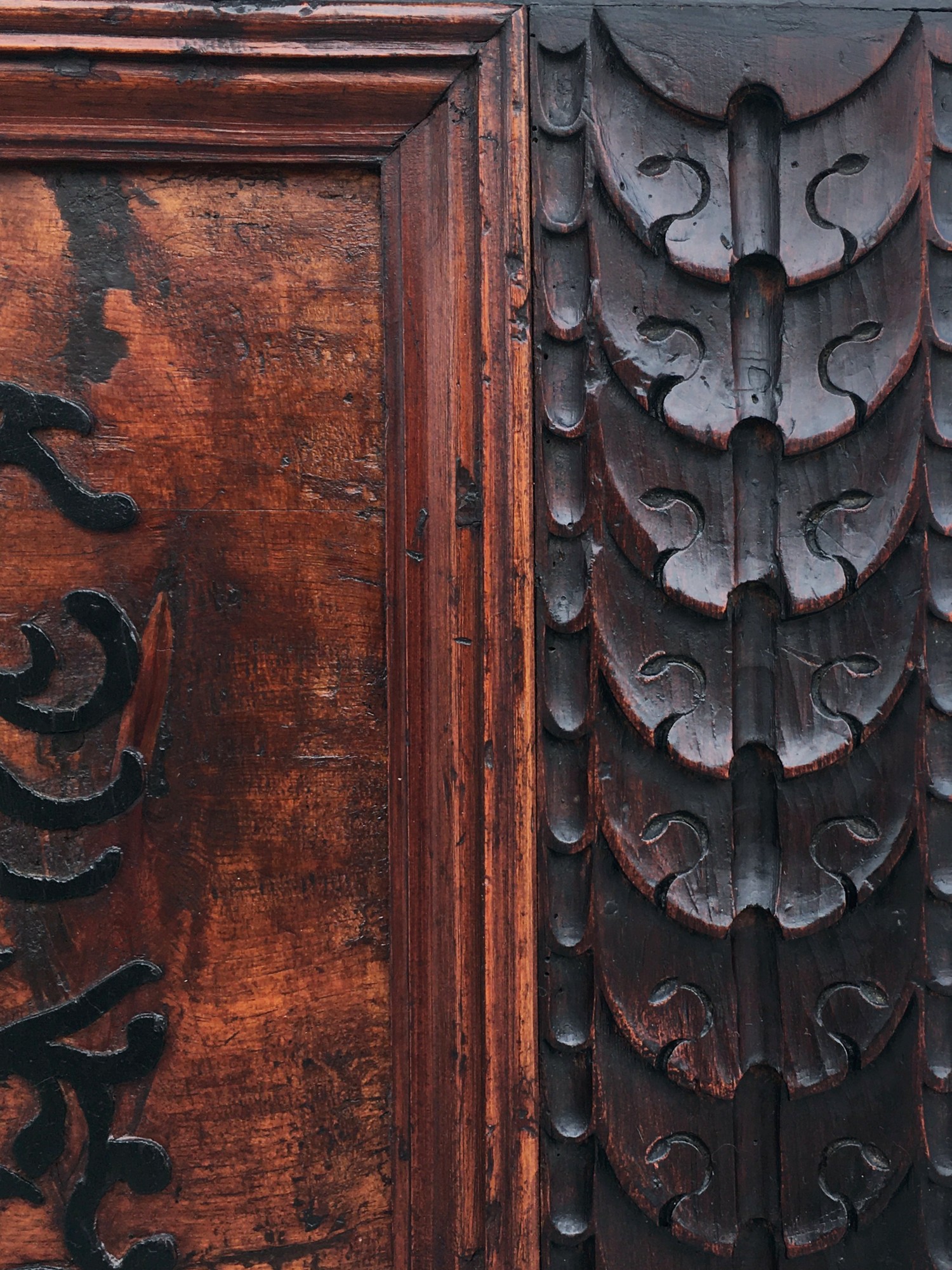 Herrschaftliche Truhe Kommode antik Zirbe massiv ca. 1700 - 1750 restauriert