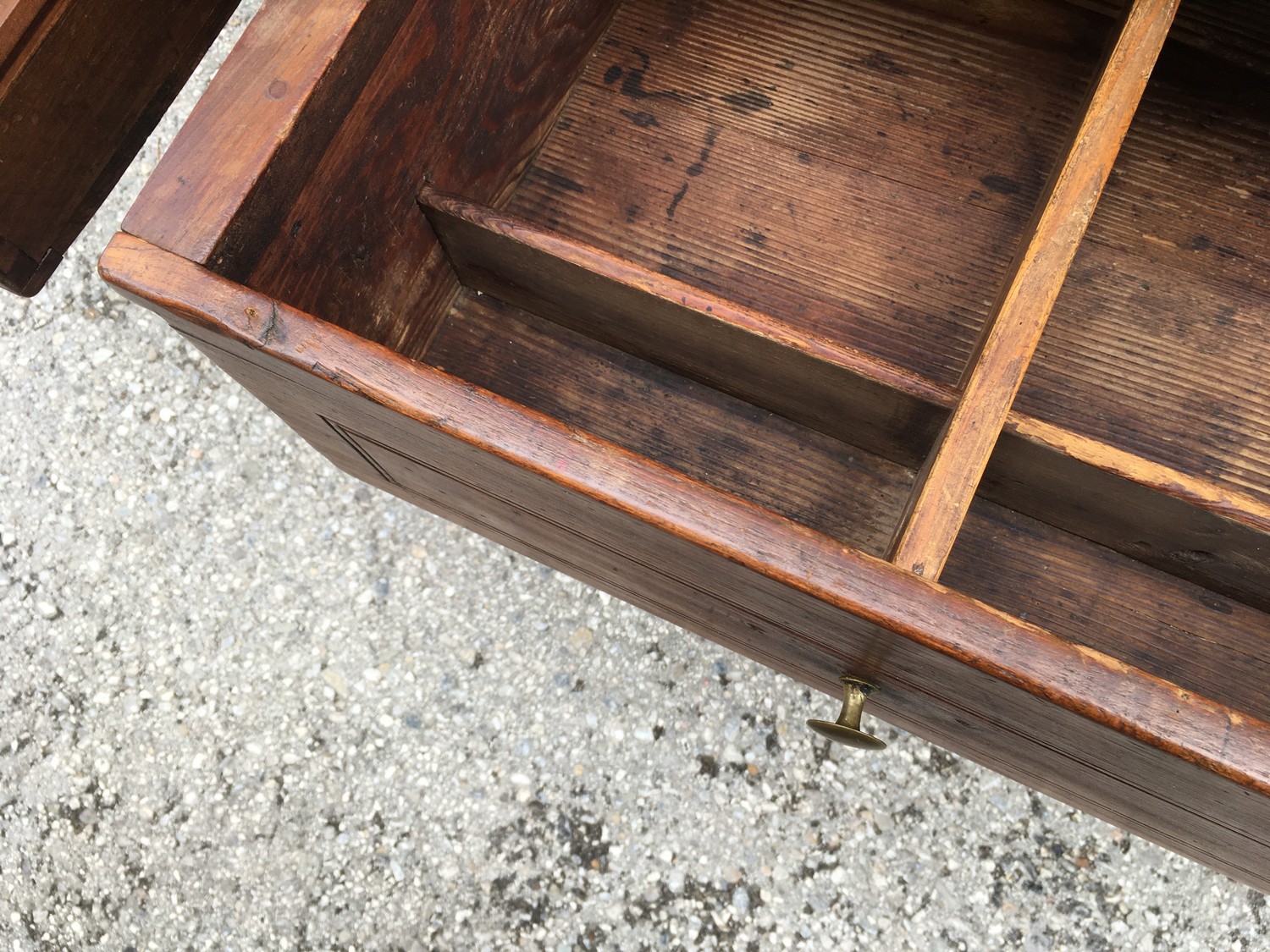 antiker Vollholz Tisch Landhaus Jogltisch massiv Bauerntisch Antiquität