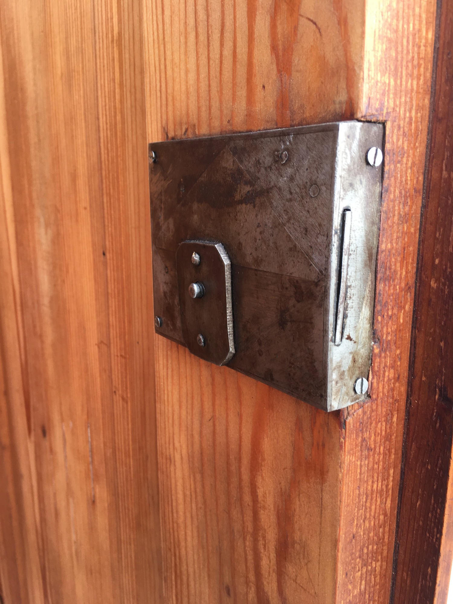 Biedermeier Schrank Keilschrank Hallenschrank zerlegbar Nussholz Original