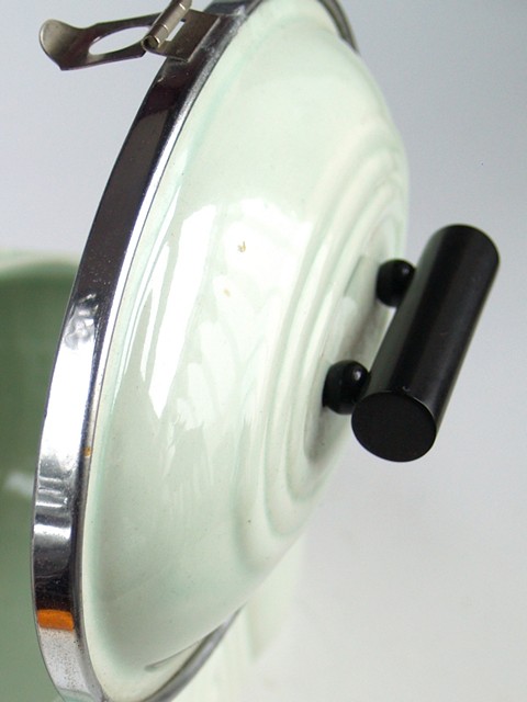 Art Deco Original Deckeldose