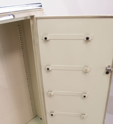 Metallkommode Midcentury Arztschrank