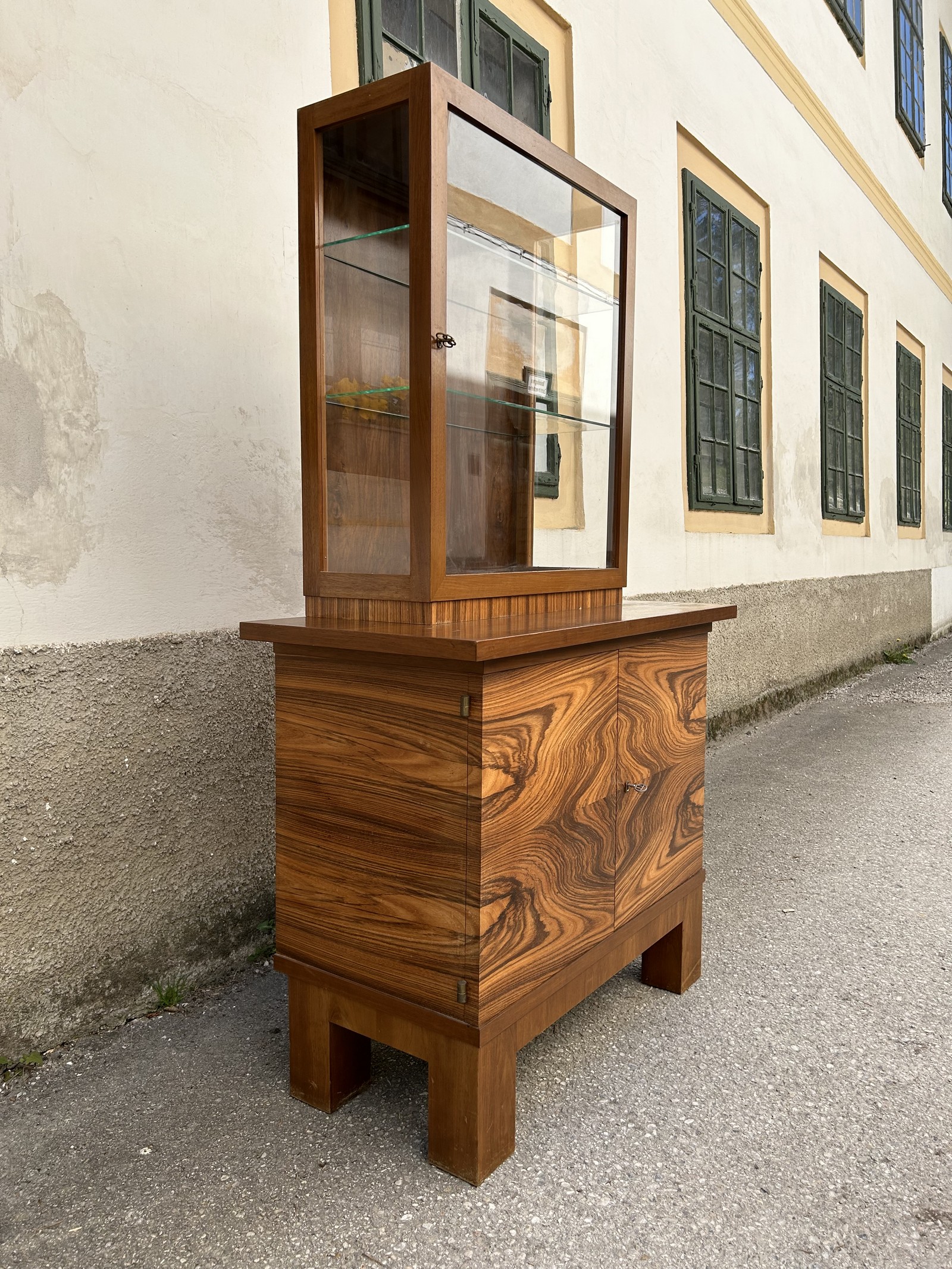 Vitrine Artdeco antik Schrank Art Deco Spiegelfurnier