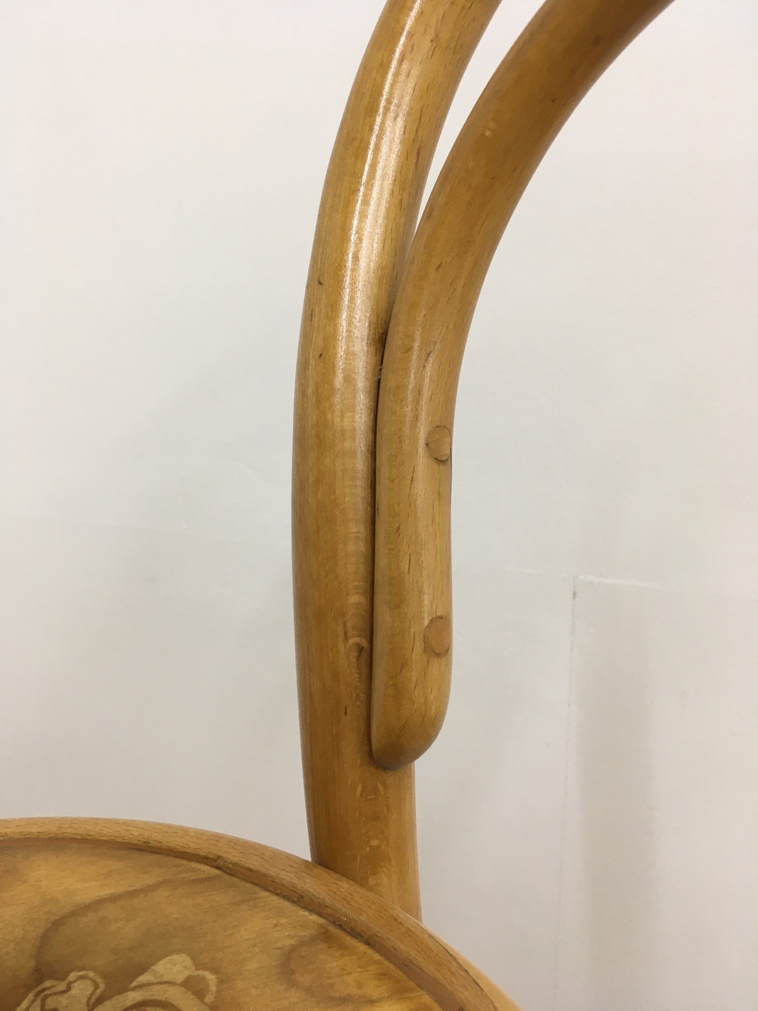 Antiker Sessel Bugholz Fischel Kinderstuhl Harlekin Stuhl Clown antik