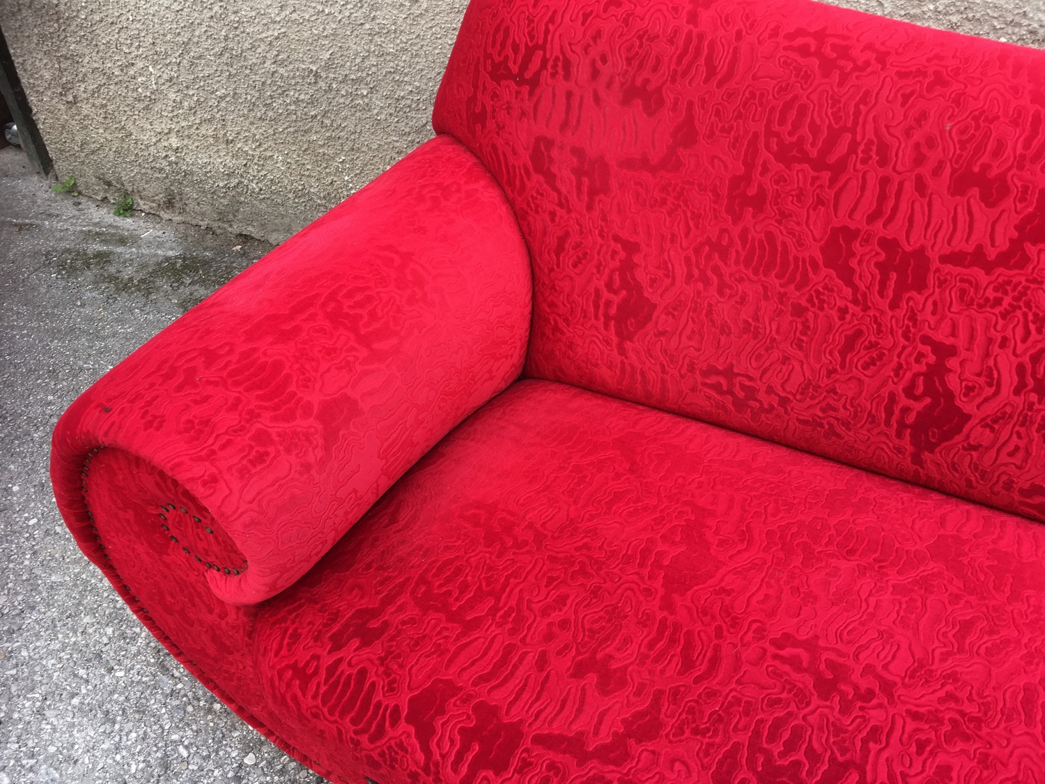 Bretz Sofa rot Gaudi Recamiere Löwentatzen silber