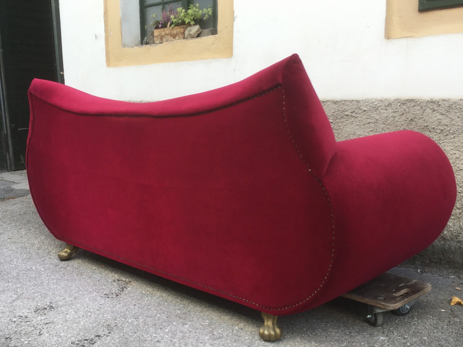 BRETZ GAUDI Sofa Couch 3-Sitzer rot Typ F210 Tatzenbeine Designsofa