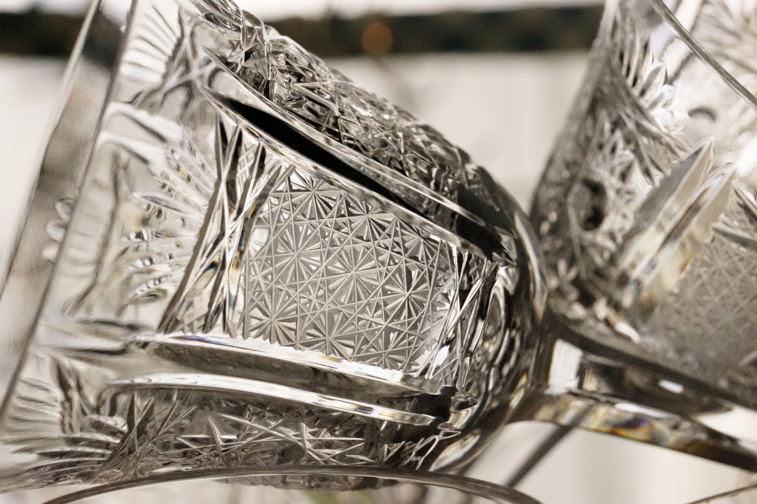 Bleirkristall Gläser geschliffen Vintage neuwertig vitrinengepflegt Likör Schnaps