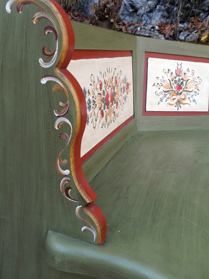 Eckbank bemalt