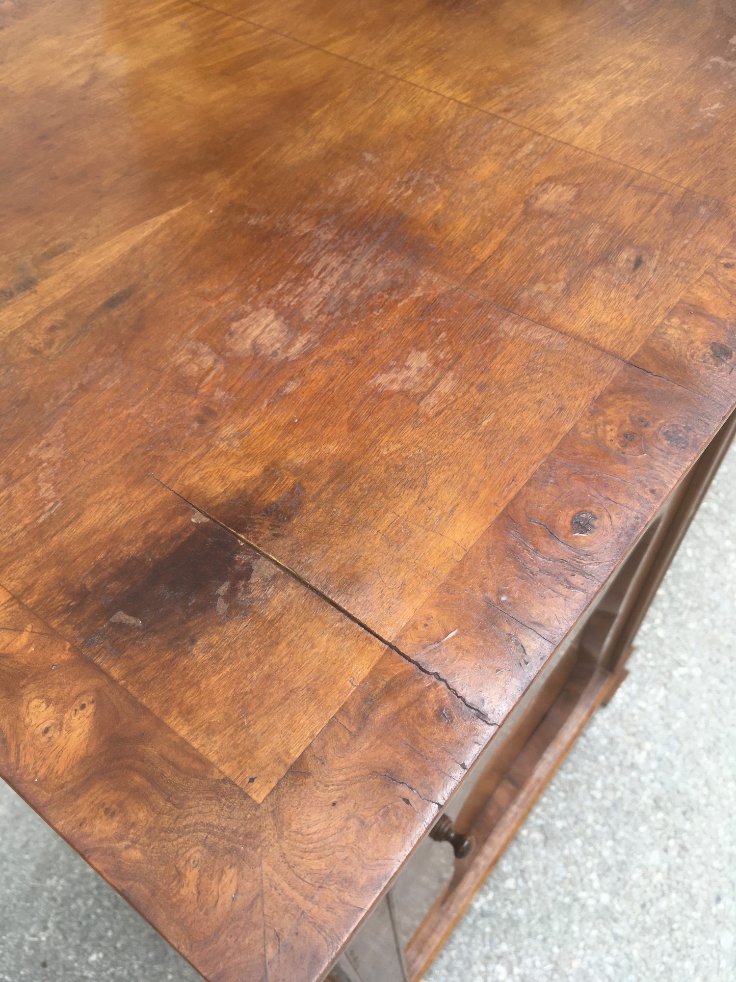 Vollholz Schrank antik Nuss