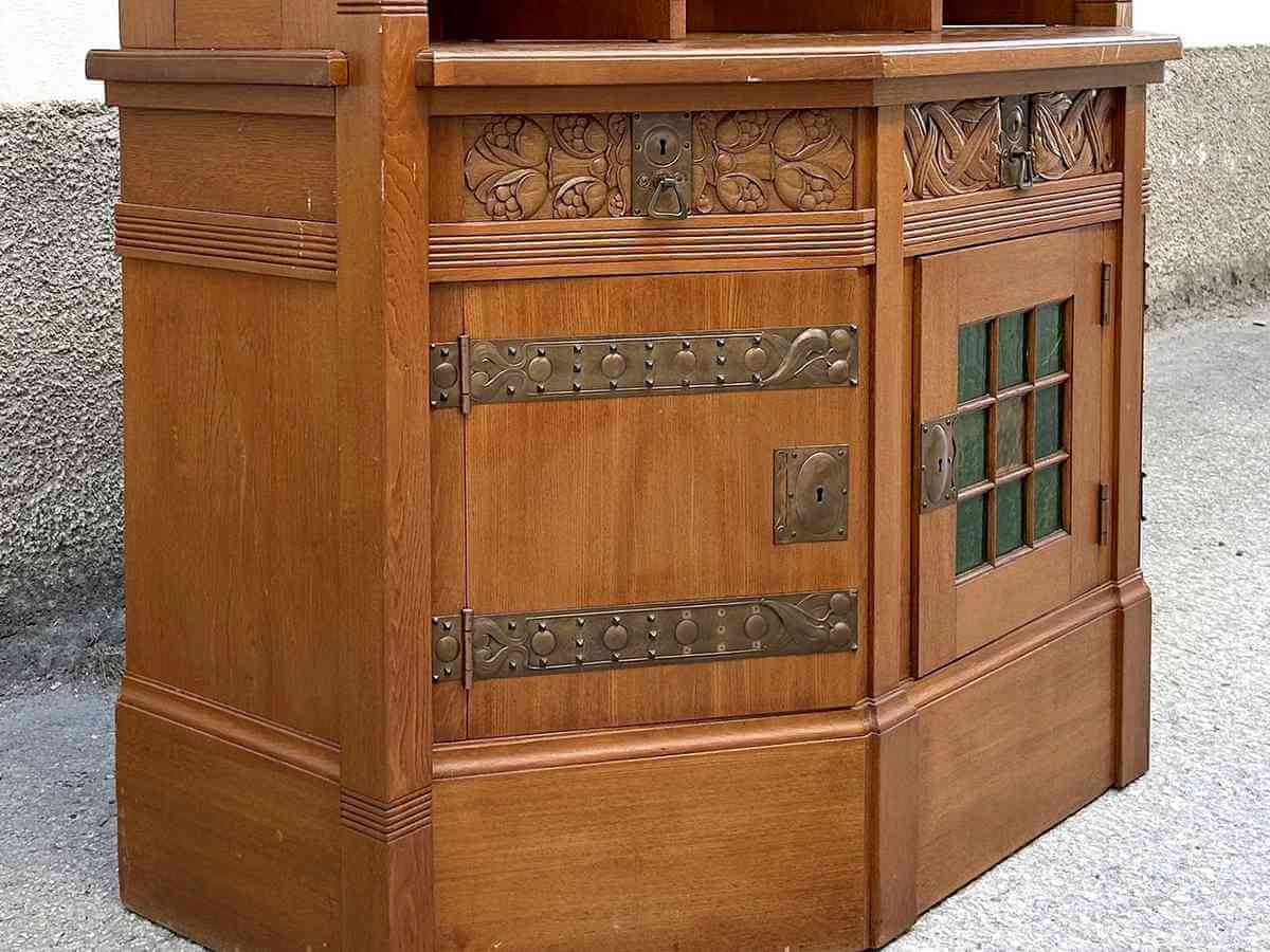 Antiker Schrank Jugendstil Anton Bembe Möbel Mainz Anrichte Antiquität Requisite Design Film 1920 WK