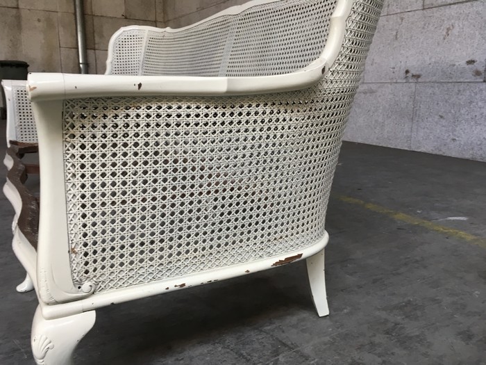 Antikes Sofa Wiener Geflecht weiß