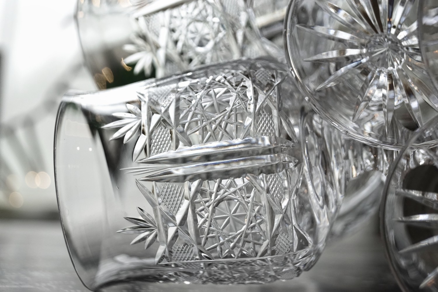 Bleikristallgläser Wein Burgunder J. Riedel geschliffen Stern Raute Vintage