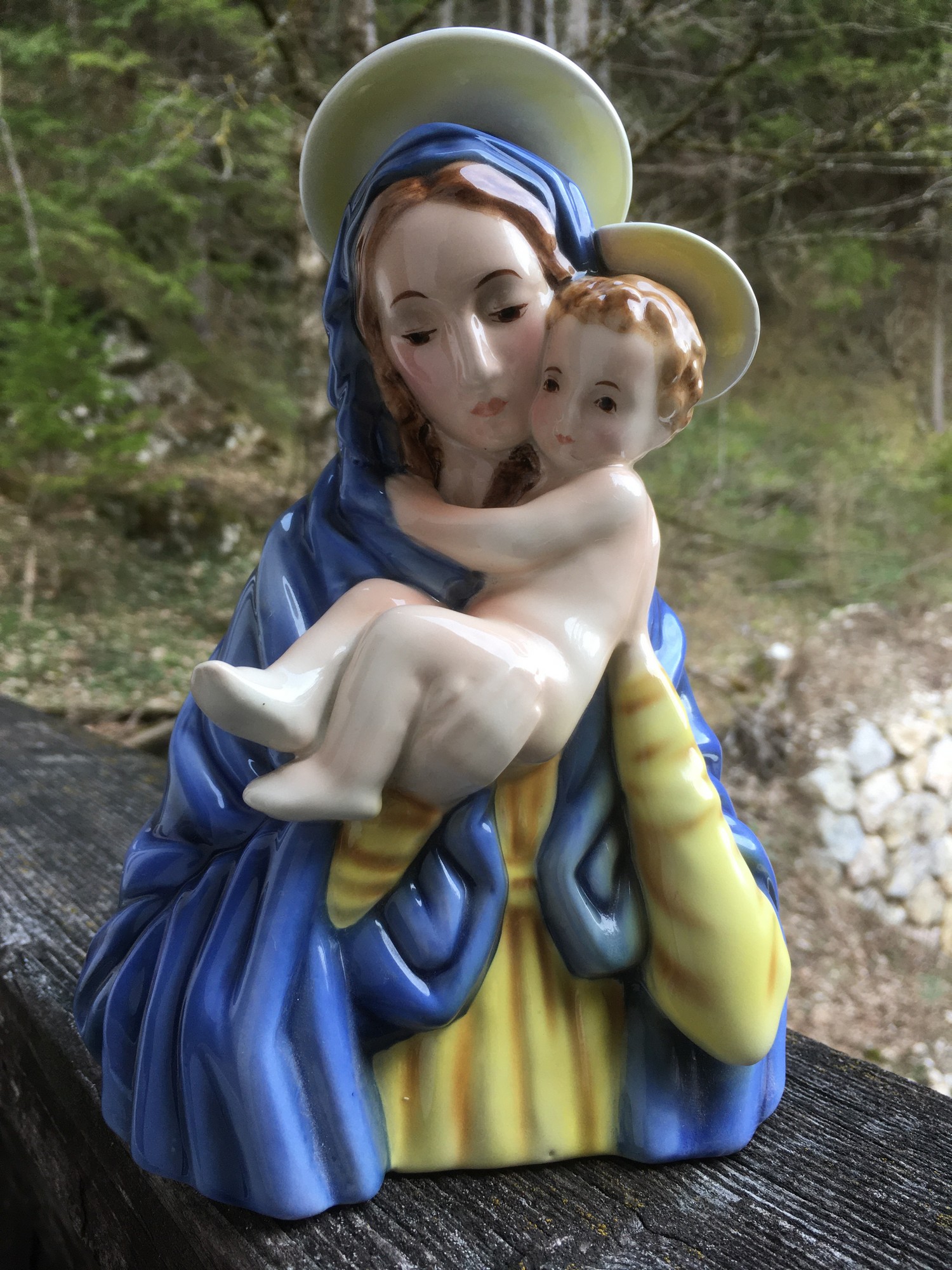 Keramos Figur Sakral Maria Josef Jesus Heiligenfigur Tischdeko Porzellan Bauernschrank Vitrinenstück neuwertig Vintage