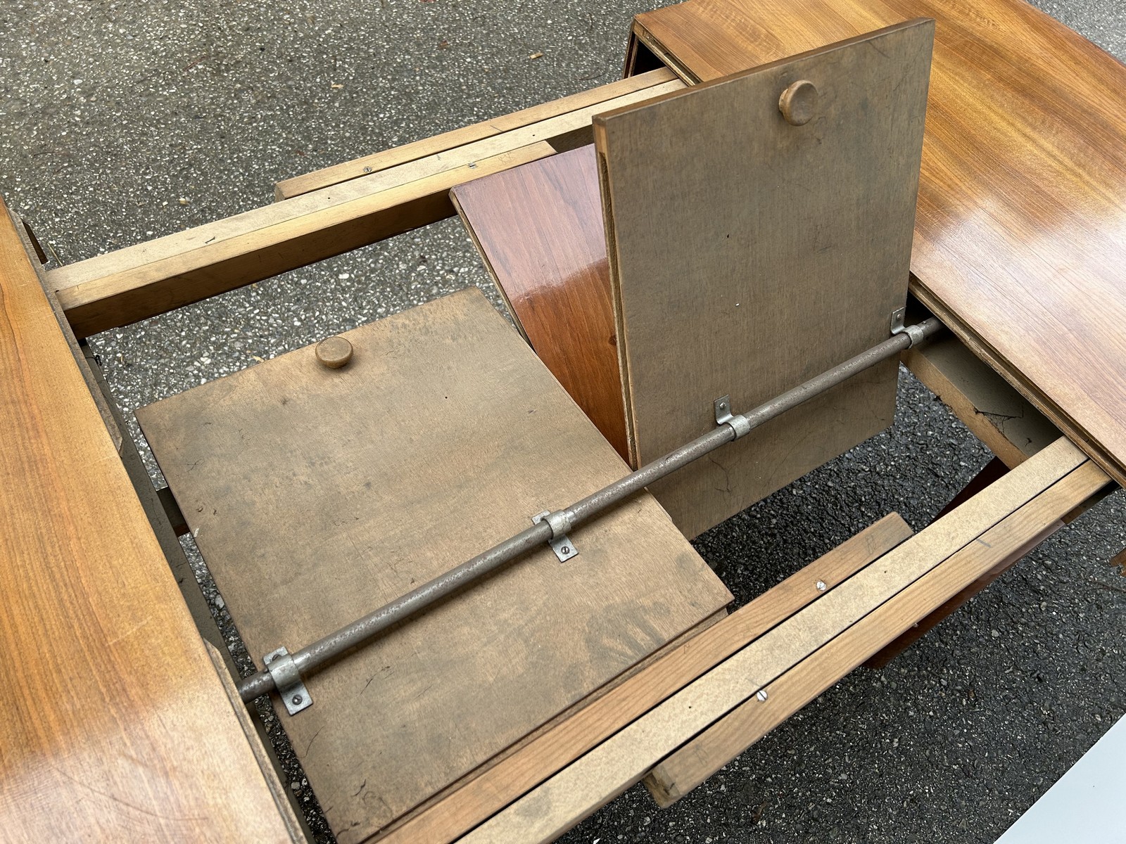 artdeco tisch antik ausziehbar nuss art deco Speisetisch massivholz antiquität brutalistisch Refugiumstisch