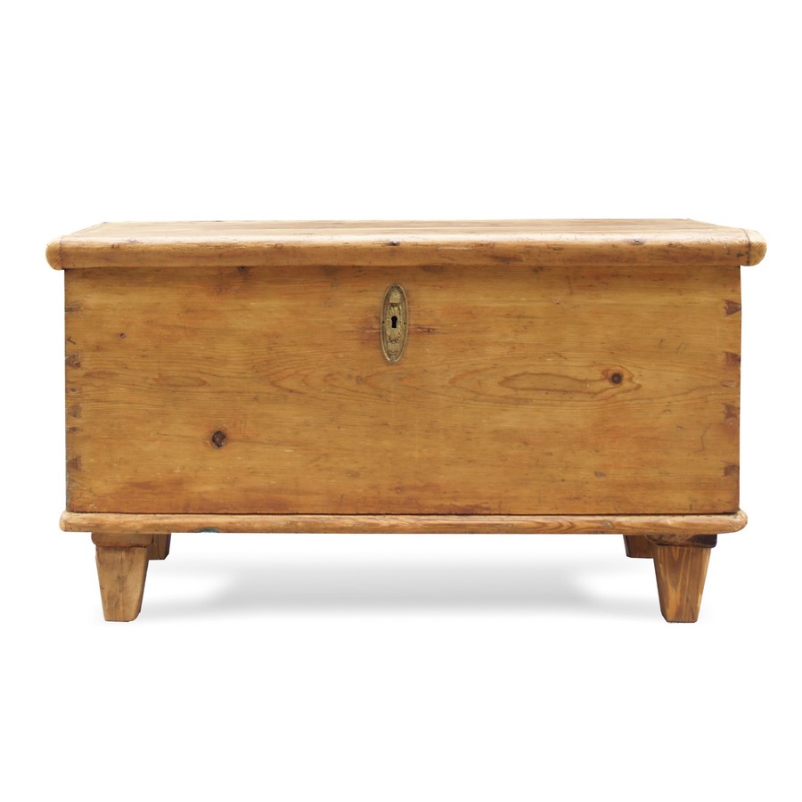 Antike Truhe Weichholz massiv - Flachdeckeltruhe Bauerntruhe Landhausstil Weichholz Truhe