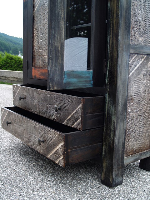 Industrial Style Schrank