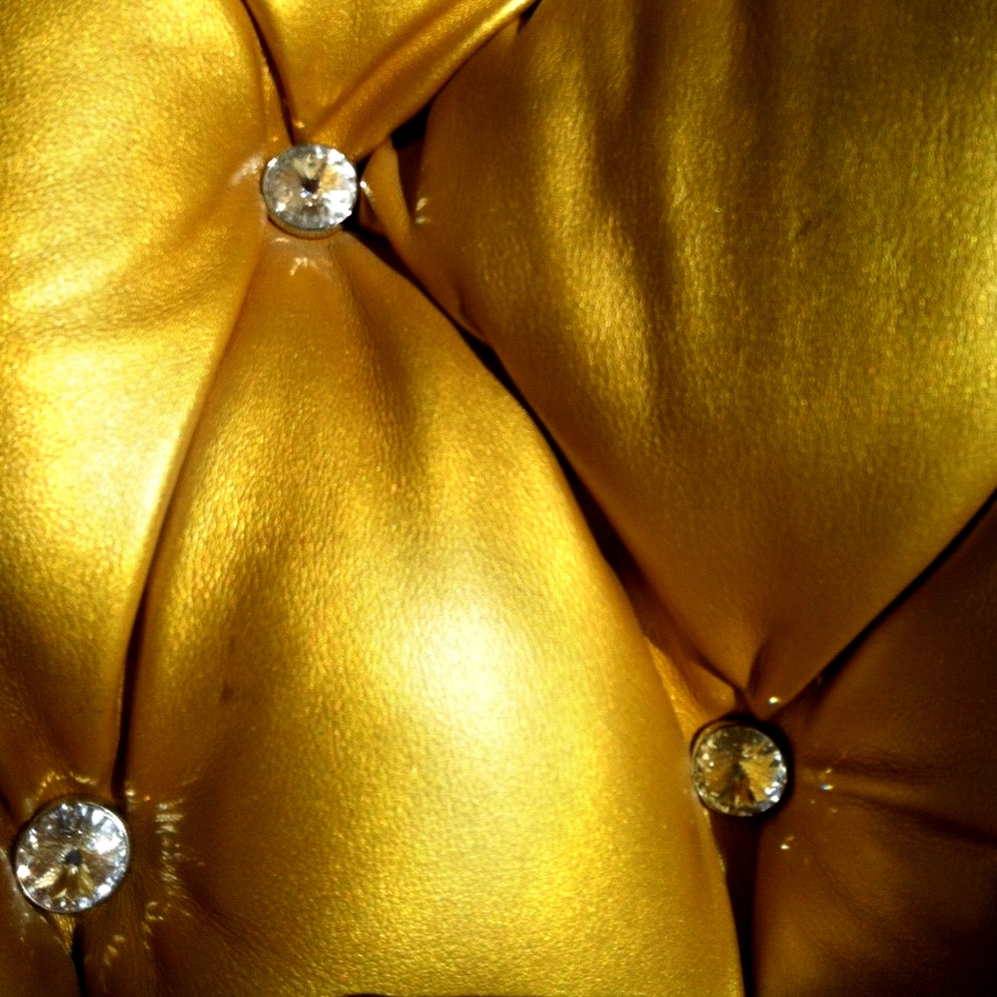 Bretz Sessel Gold Pompadour