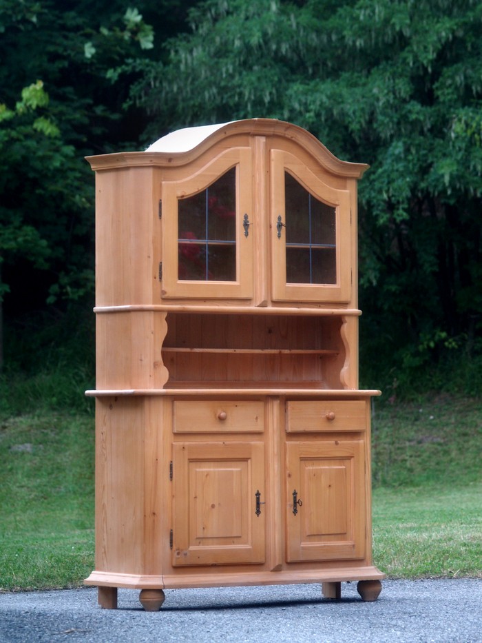 Kuechenschrank massiv