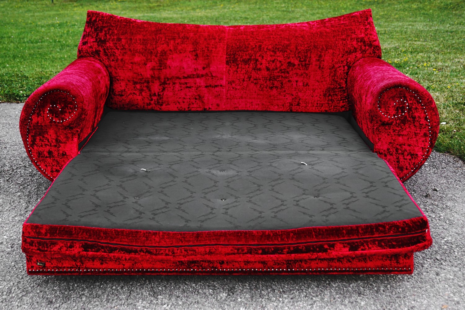 Bretz Gaudi Sofa rot ausziehbar Bettsofa Design
