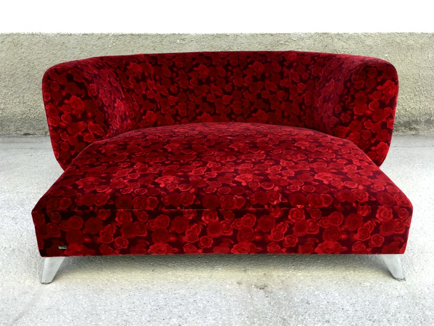 Bretz Rosenstoff Sofa Designklassiker Chill rot 