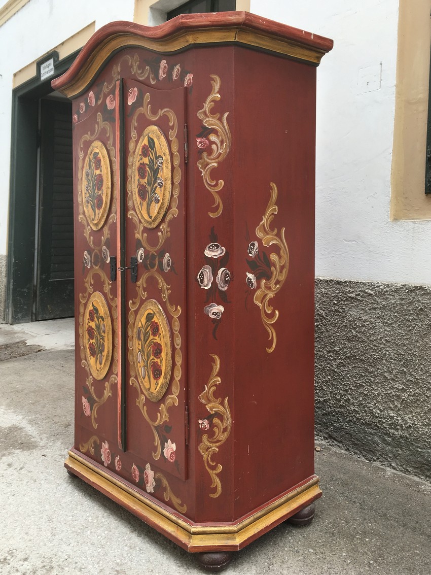 Bauernschrank handbemalt