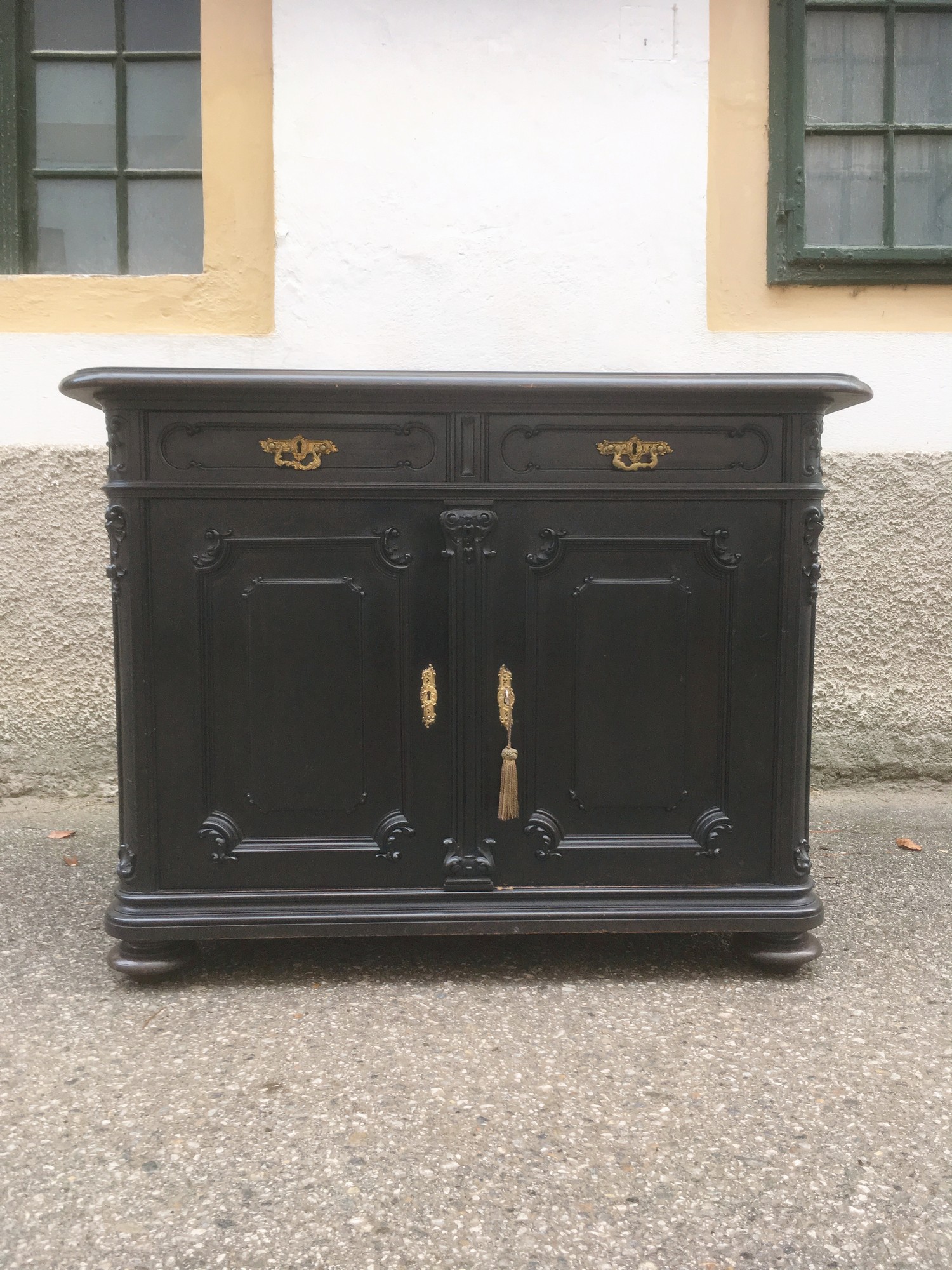 Kommode antiker noir Schrank schwarz Vollholz Möbel Gründerzeit