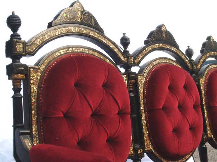 Atikes Sofa Perlmuttintarsien Antikes Sofa Perlmutt Intarsien Antiquität Requisite Filmmöbel