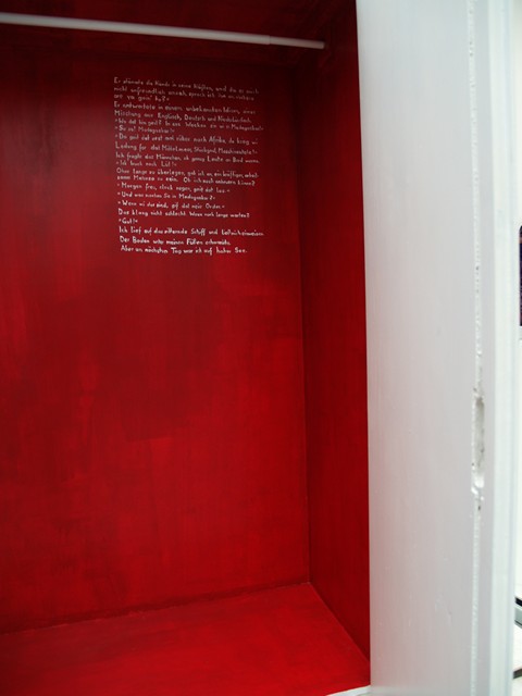 Vintage Schrank weiß rot