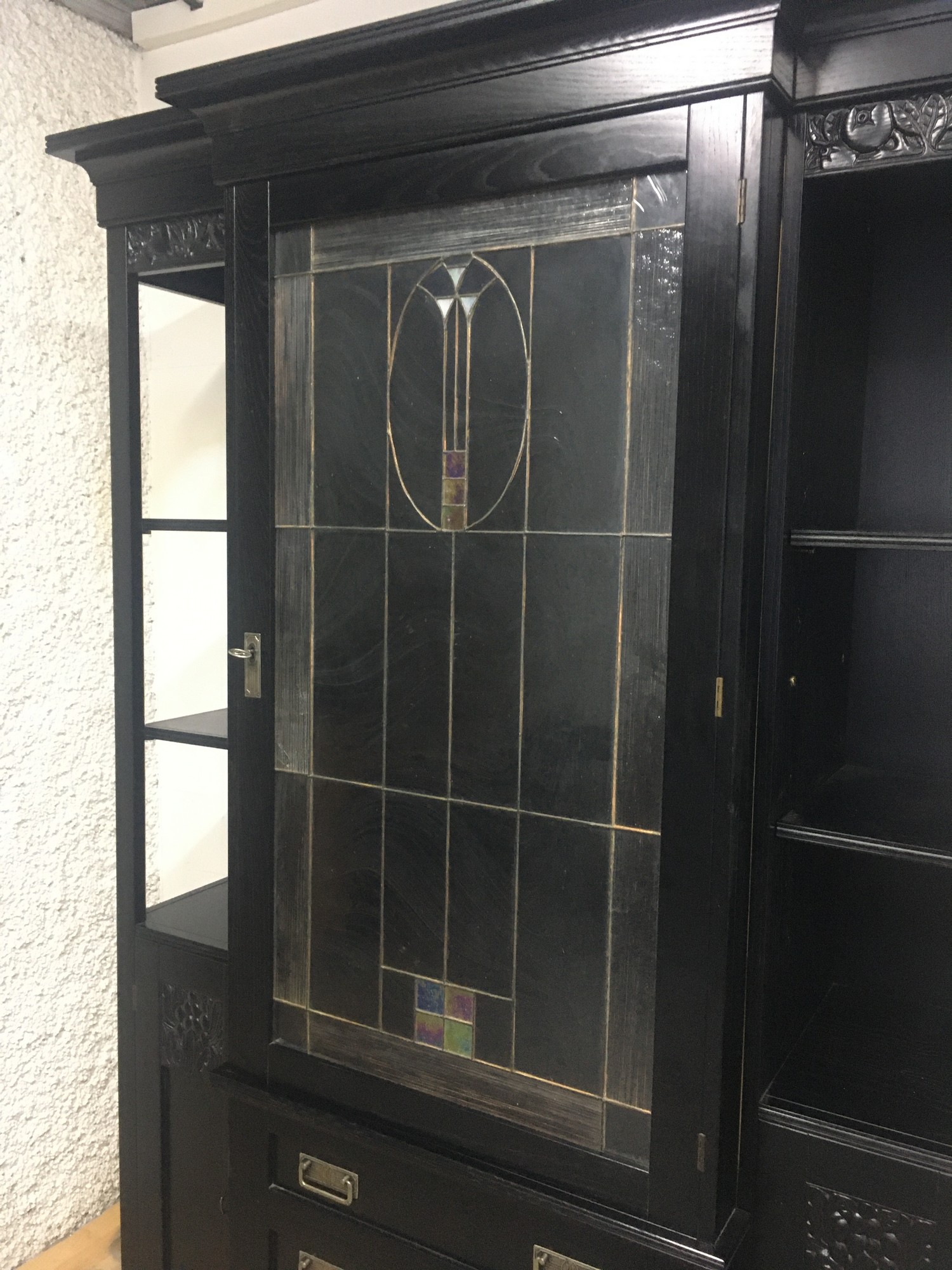 Schrank Jugendstil Buffet dreiteilig Anrichte schwarz Bleiverglasung Selva