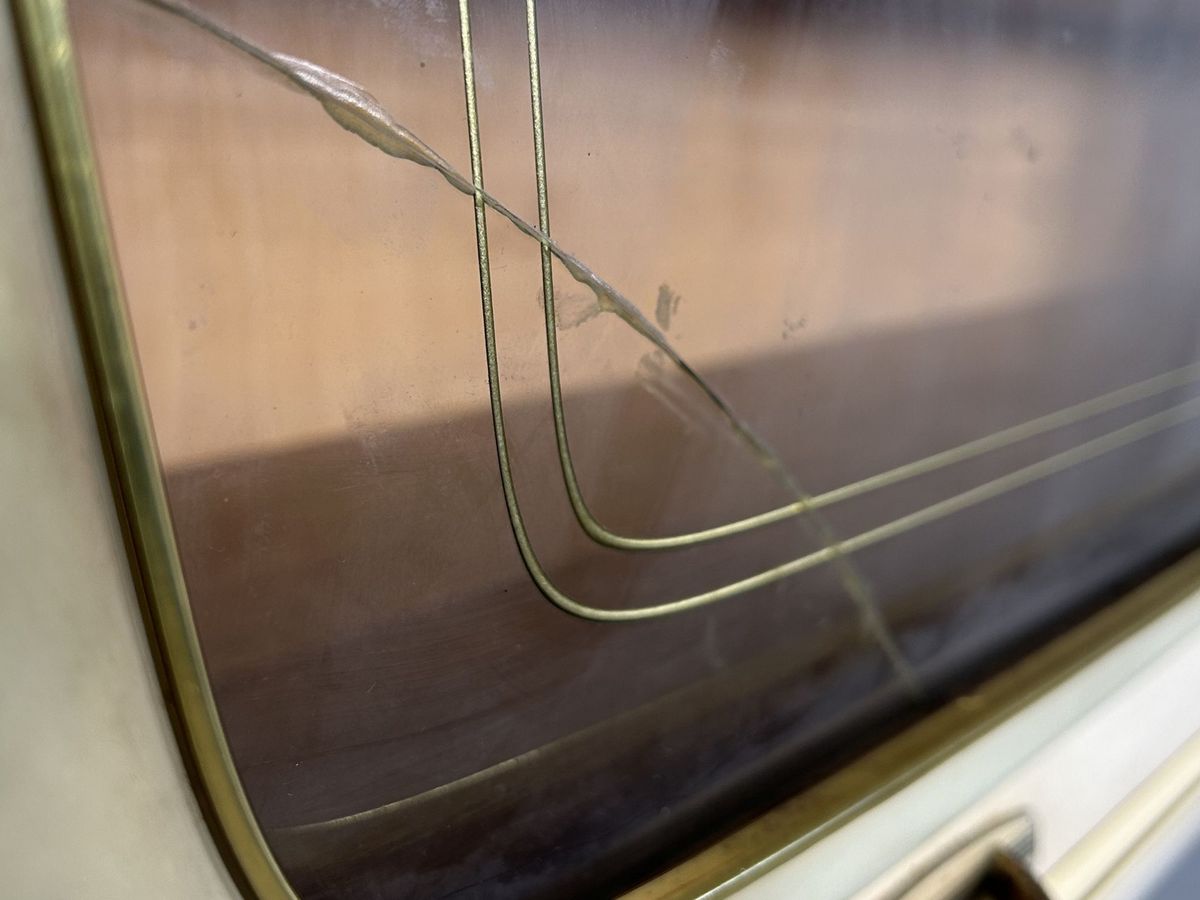 Nierenform Glas antik