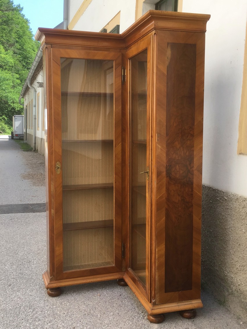 Buecherschrank Vitrine antik Nuss Vollholz Bibliothek