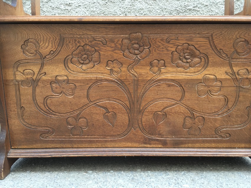Truhe Art Nouveau