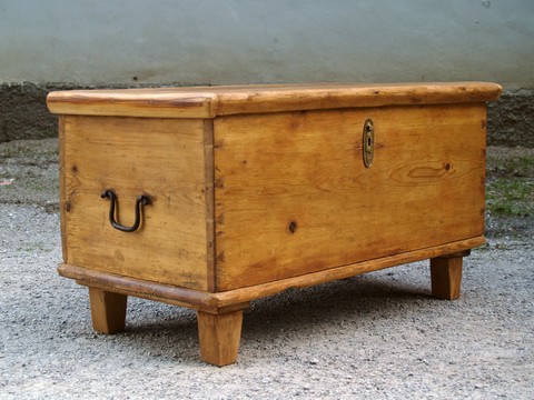 Weichholz Bauerntruhe