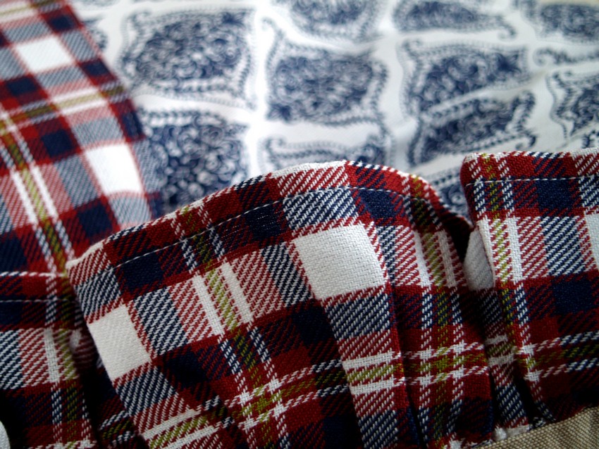 Stuhlkissenhülle Landhausstil Hirsch Leinen kariert rot Clayre Eef