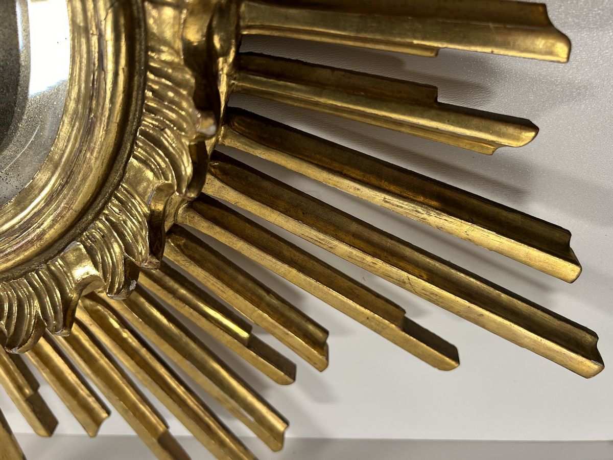 Sunburst Wandspiegel vergoldet Strahlen Nahaufnahme