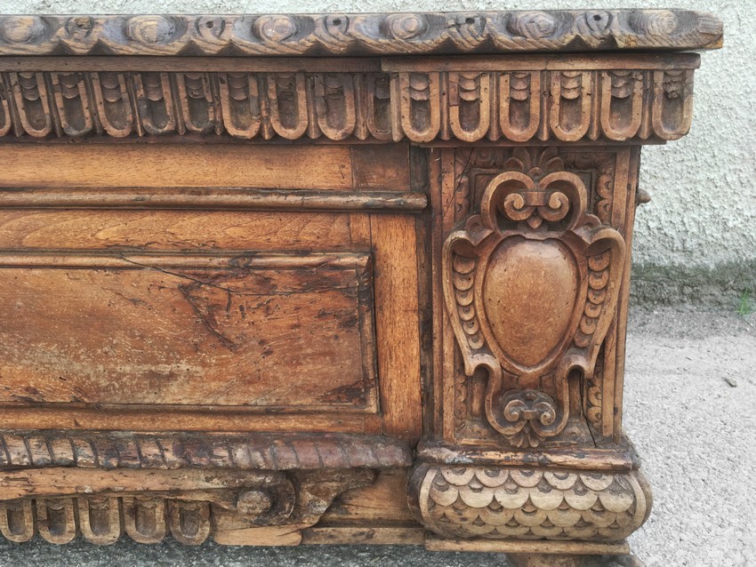 Truhe antik groß Vollholz Barock Renaissance