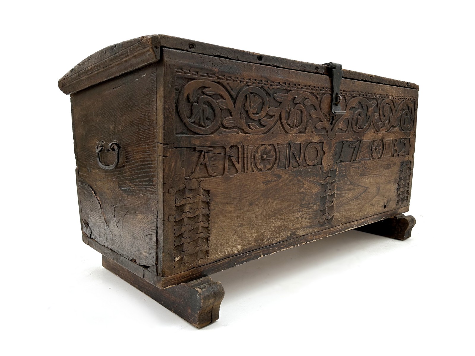 Antike Truhe Eiche massiv 18. Jhdt Eisenbeschläge