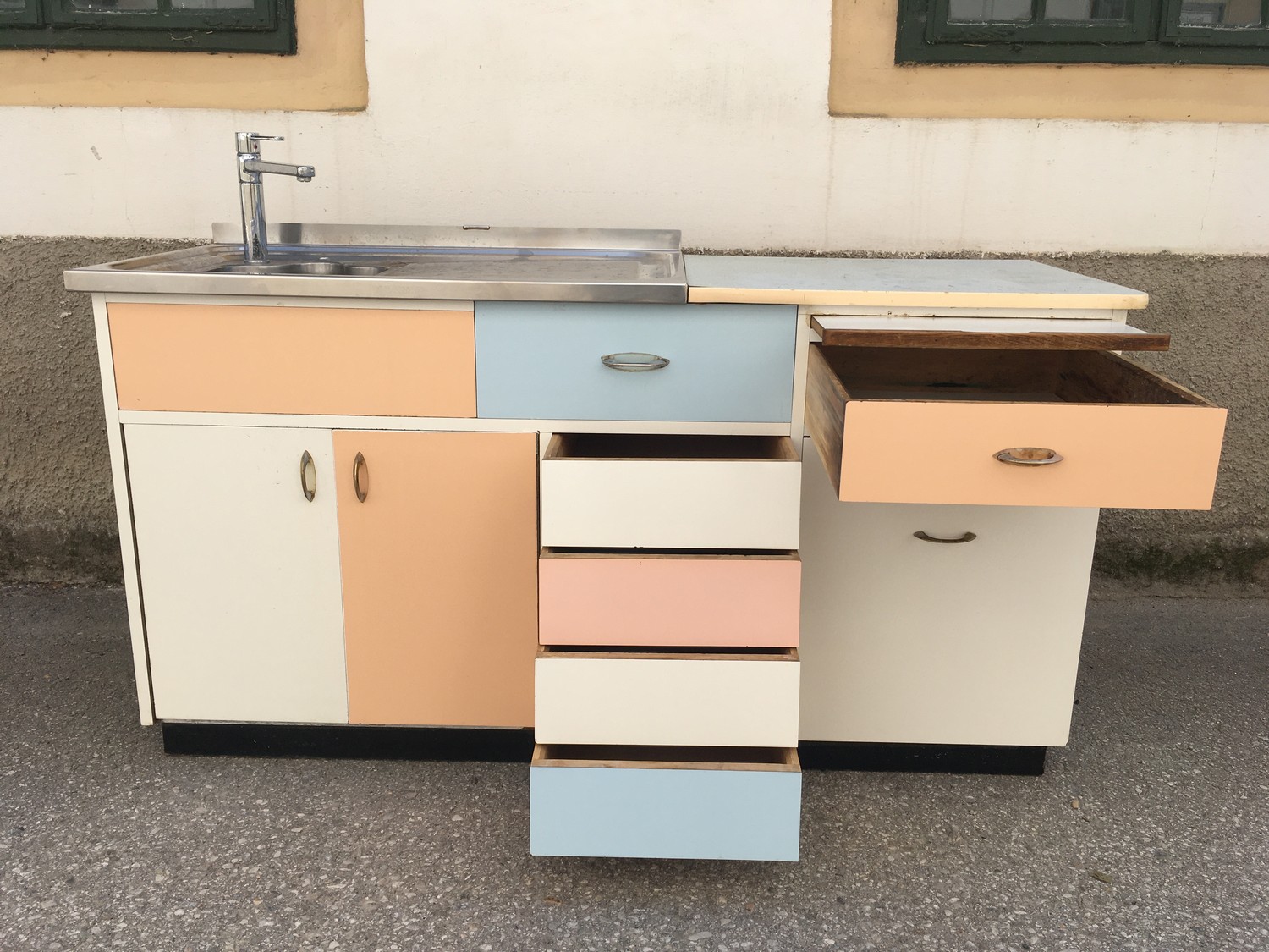 Küche Vintage Midcentury Pastell 50er 60er-Jahre Retro Schrank Möbel Design Küchenzeile Unterschränke