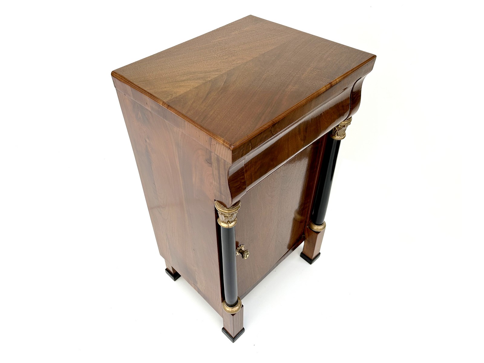 Kleine Biedermeier Kommode Nachtschrank Nuss antik restauriert