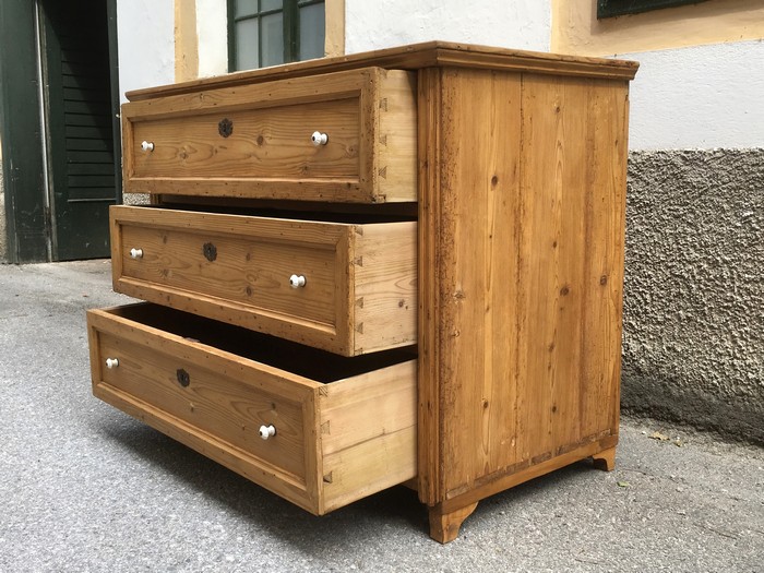 Kommode alt
