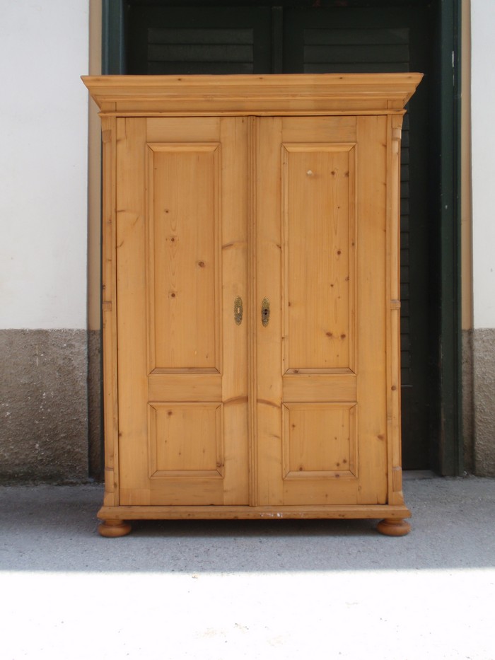 Kleiderschrank Vollholz